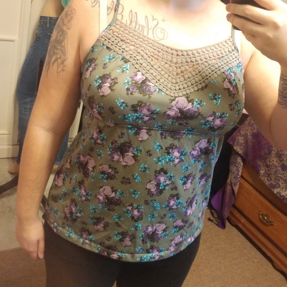 Decree • Floral Y2k Taupe Babydoll Crochet Flowy Tank Top Womens Large Juniors - Picture 3 of 9